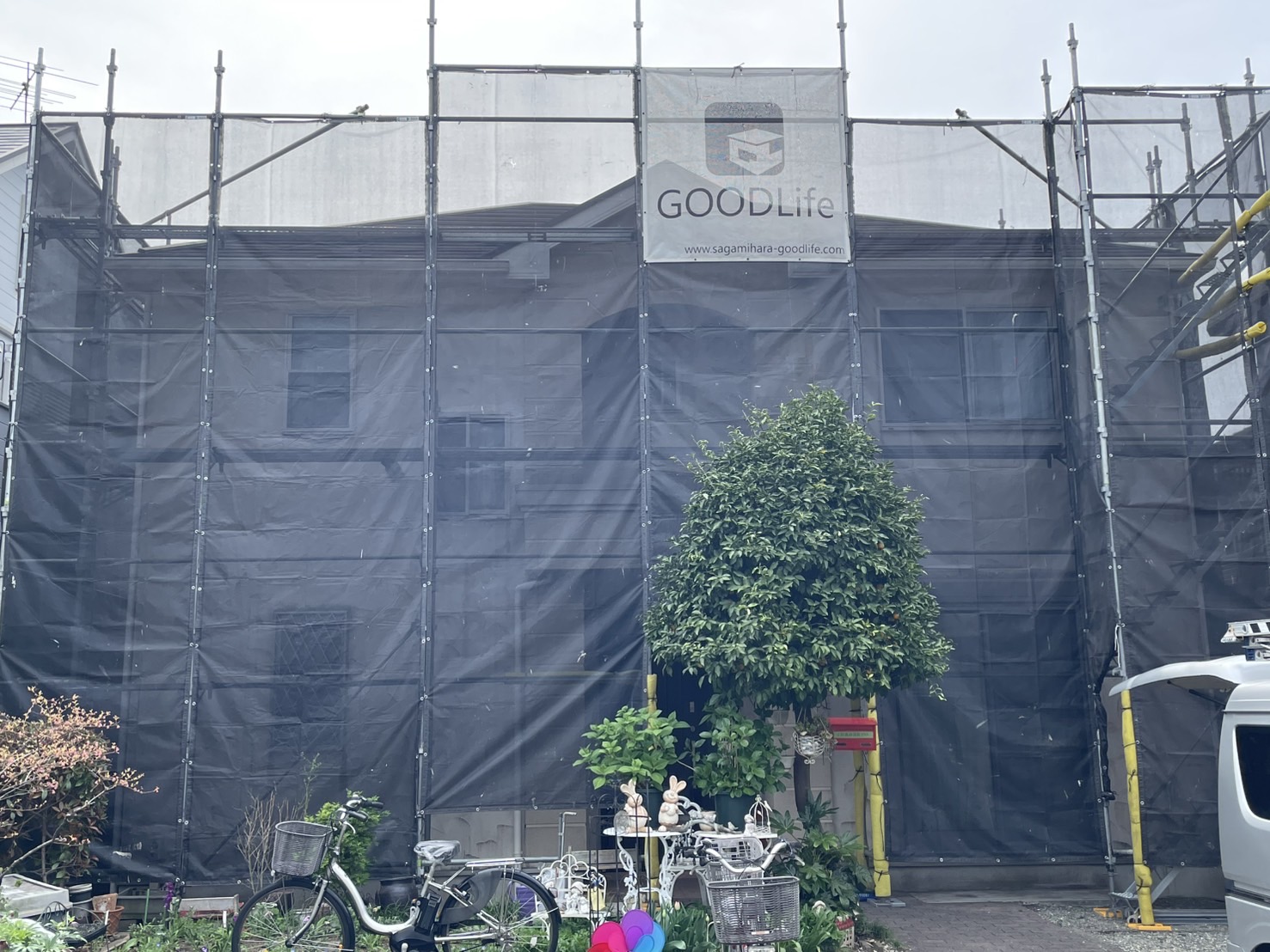 相模原市南区K様邸外壁屋根塗装工事　足場架設工事