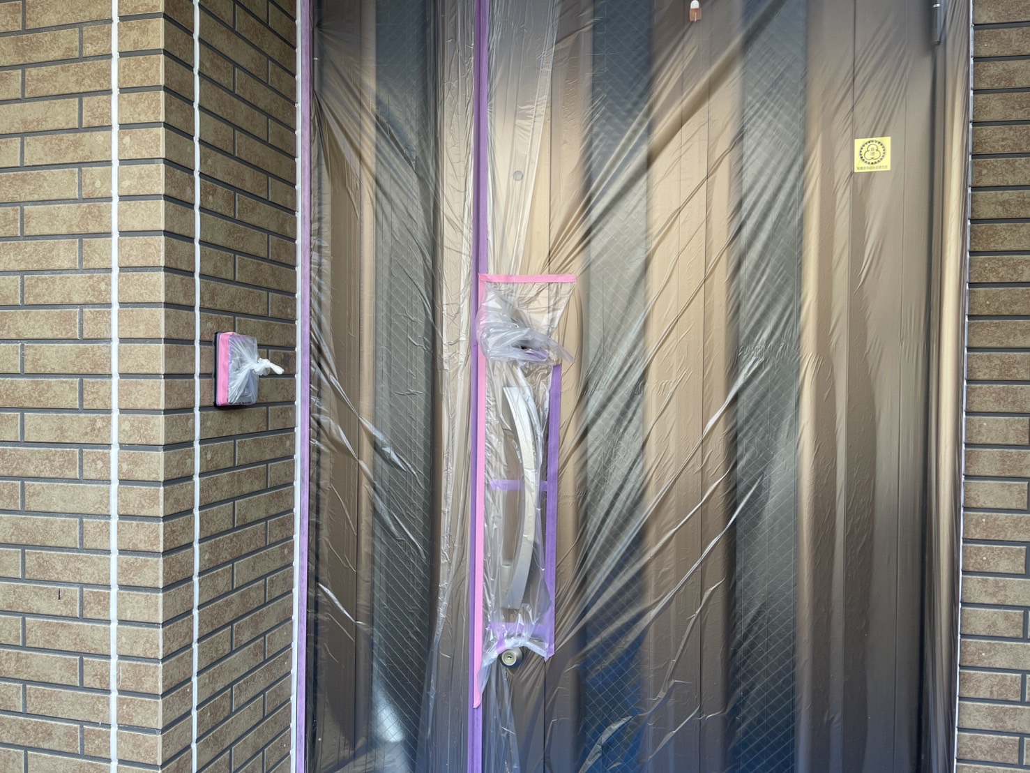 相模原市南区M様邸外壁屋根塗装工事　養生作業