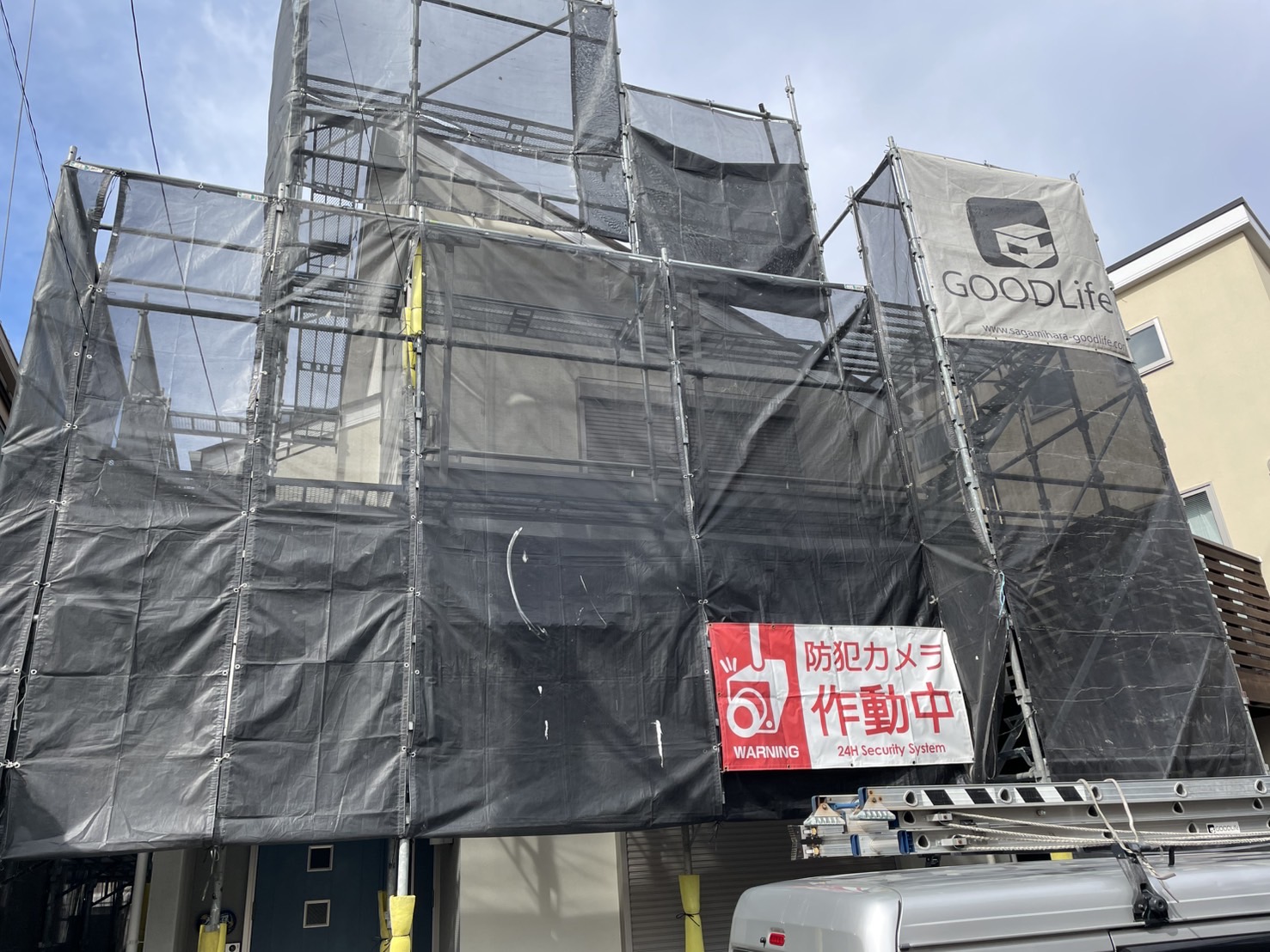 相模原市南区O様邸外壁屋根塗装工事　足場架設工事