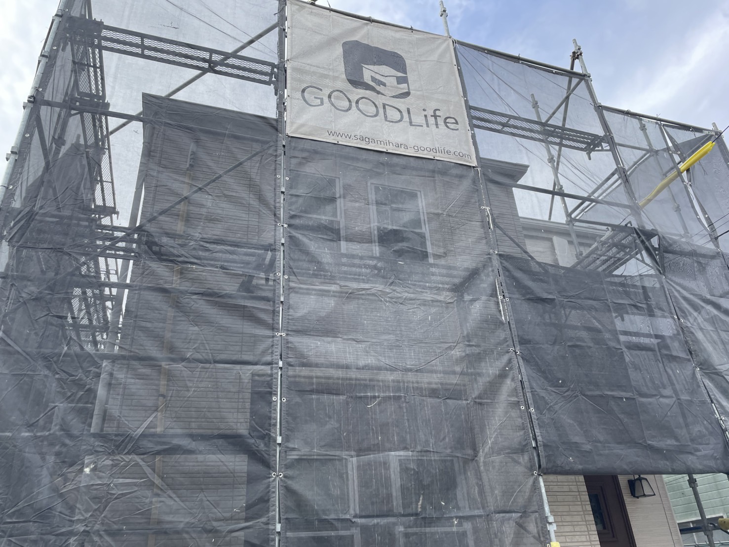 相模原市南区H様邸外壁屋根塗装工事　足場架設工事