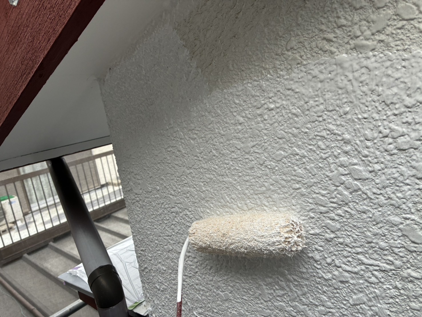 相模原市南区O様邸外壁塗装工事　外壁下塗り工事