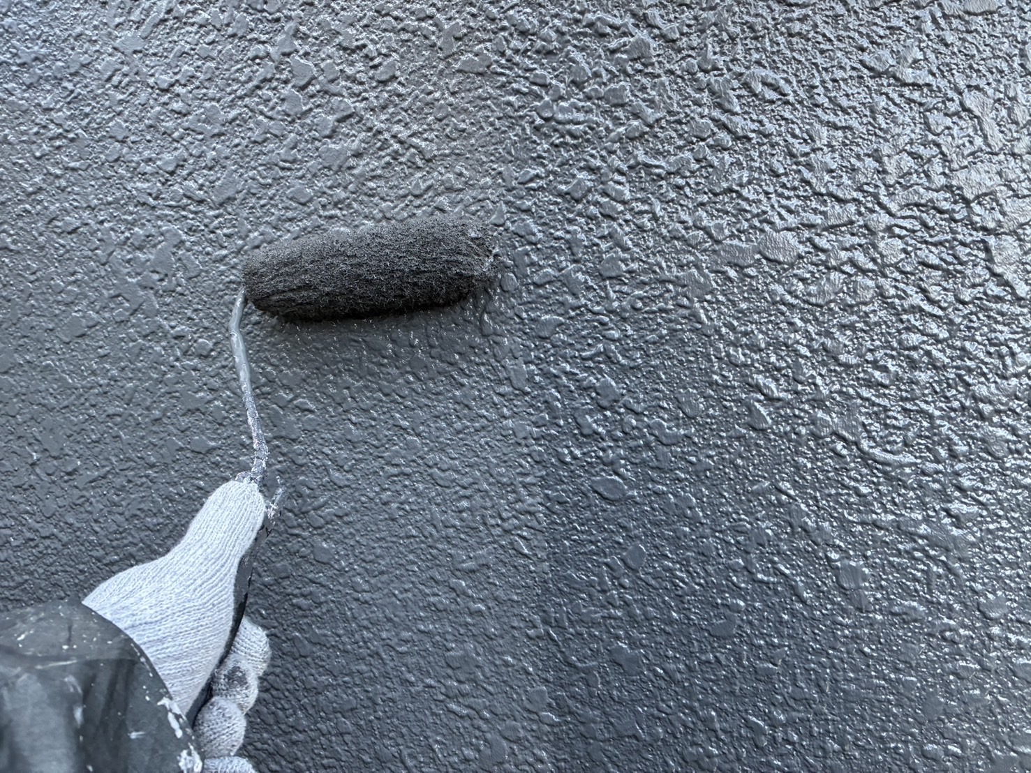 相模原市南区O様邸外壁塗装工事　外壁上塗り工事