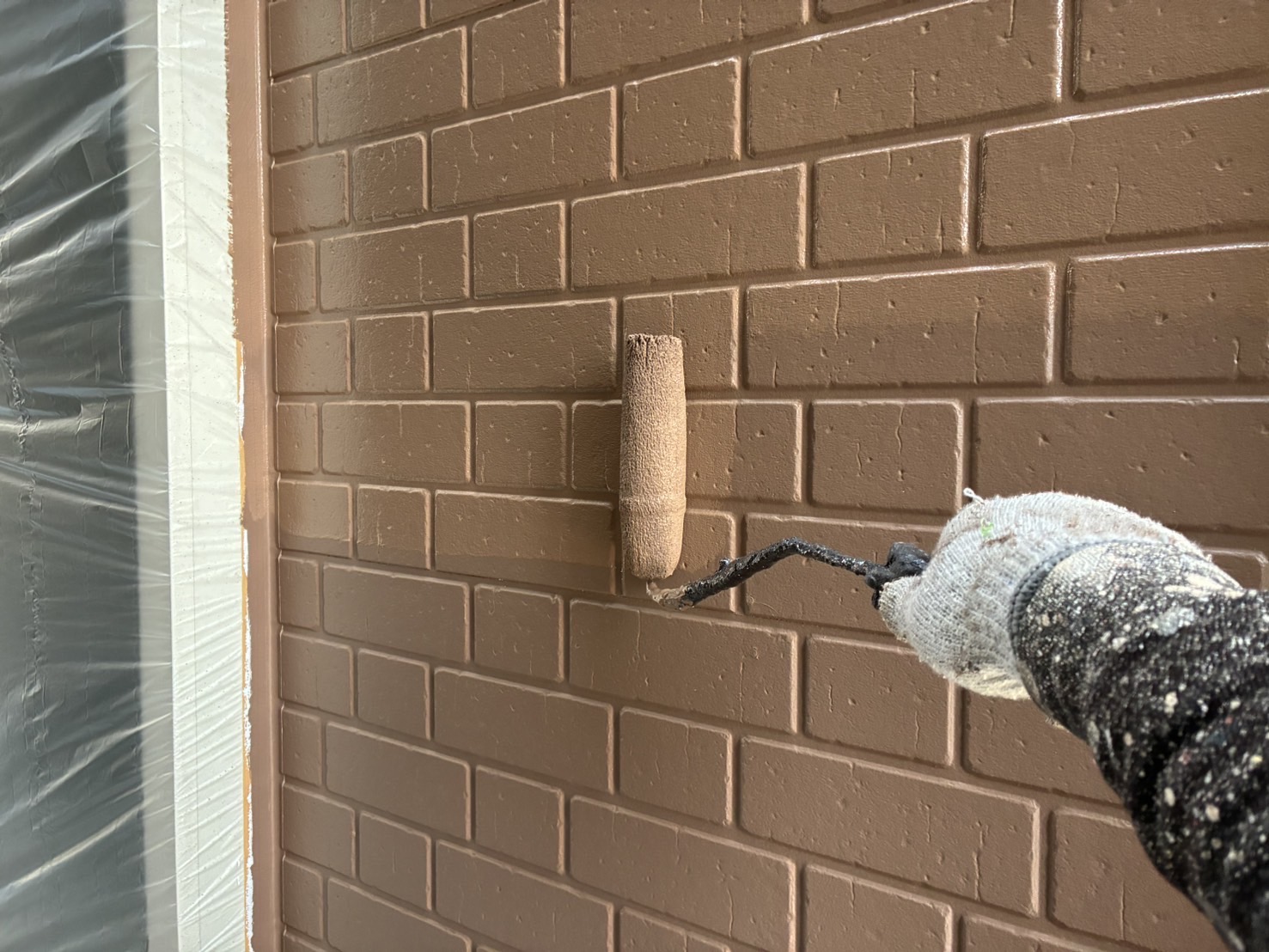 相模原市南区T様邸外壁塗装屋根工事　外壁上塗り工事