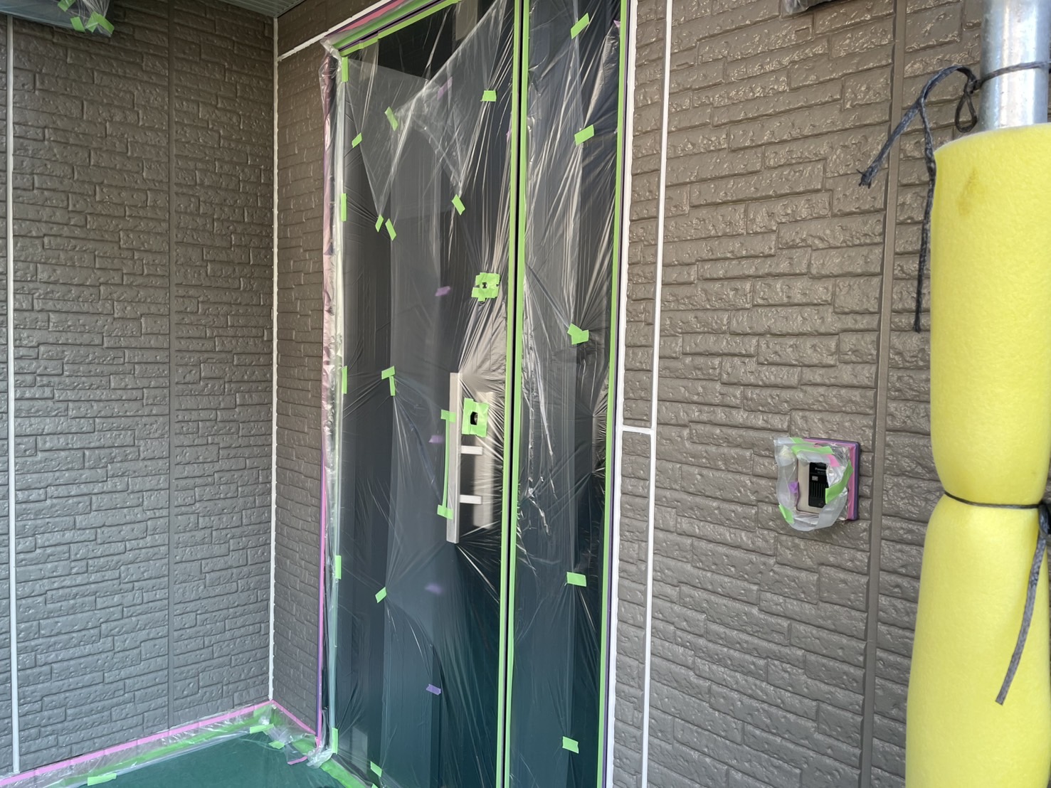 相模原市南区S様邸外壁塗装工事　養生作業