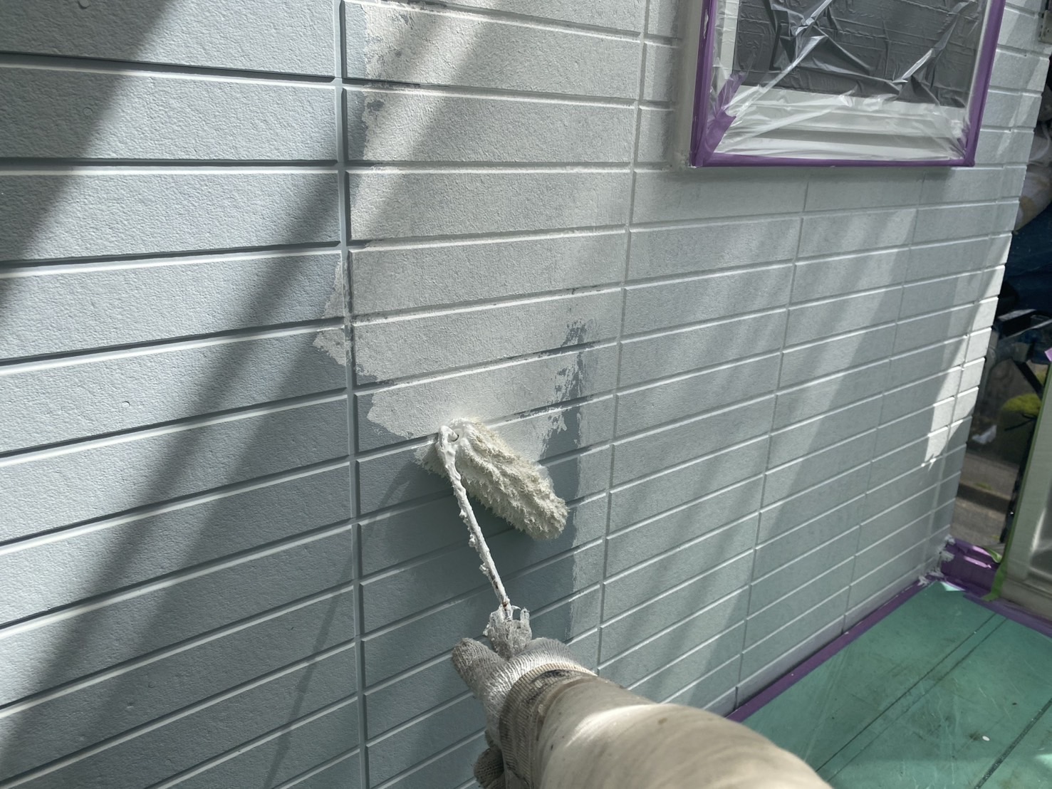 相模原市緑区N様邸外壁屋根塗装工事　外壁下塗り工事